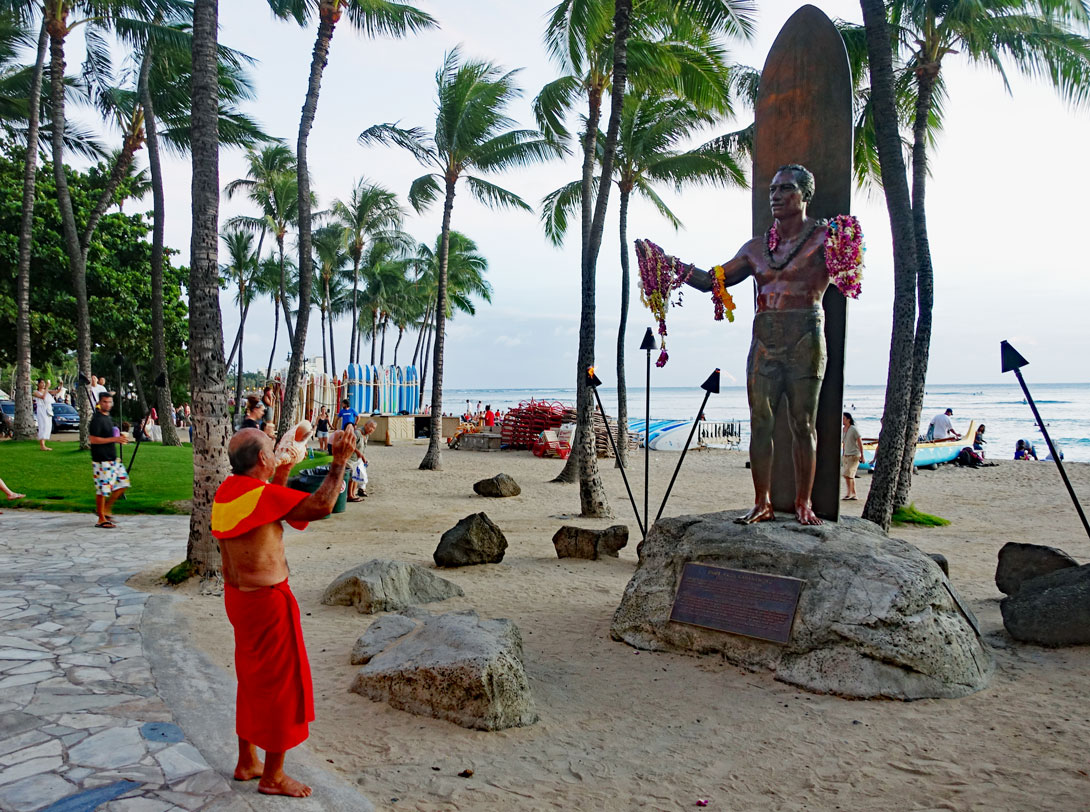 Statue von Duke Kahanamoku 