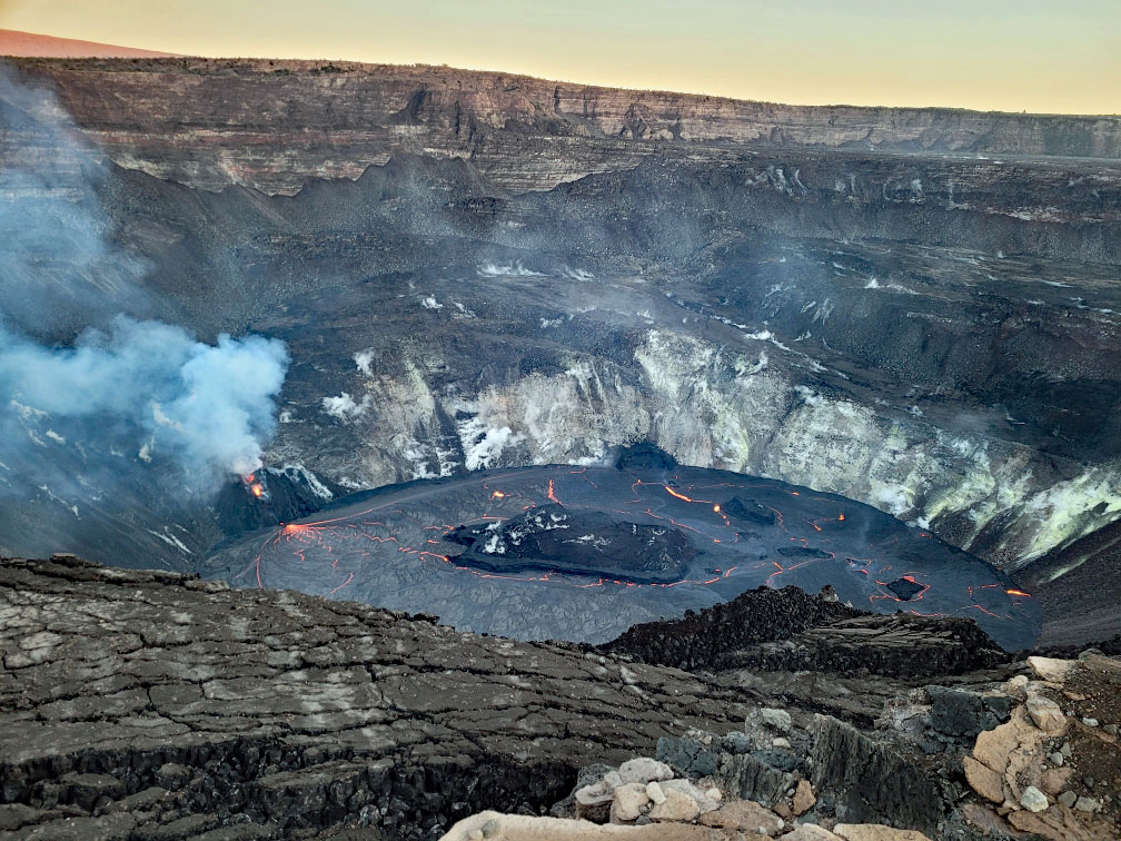 Kilauea Krater mit Lavasee am 30.12.2020