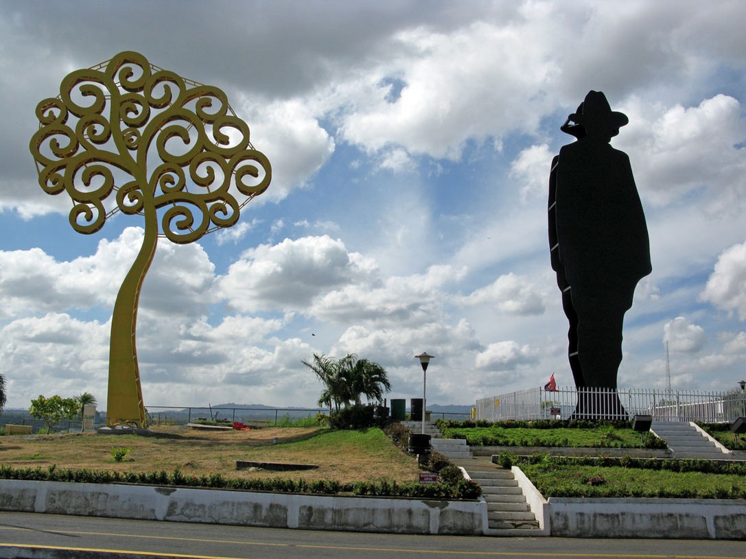 Stahlplattendenkmal für Sandino